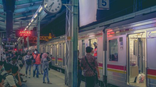 Guide to Taking the Night Train from Bangkok to Chiang Mai
